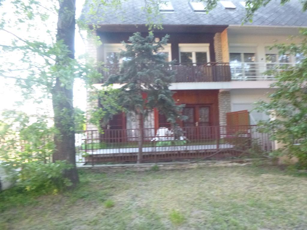 Oleander Holiday House Сиофок Екстериор снимка